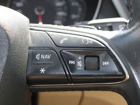 Used 2020 Audi Q5 2.0T Premium image 16