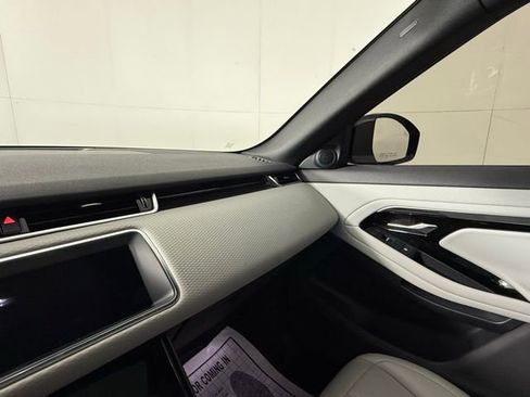 Used 2022 Land Rover Range Rover Evoque S image 18