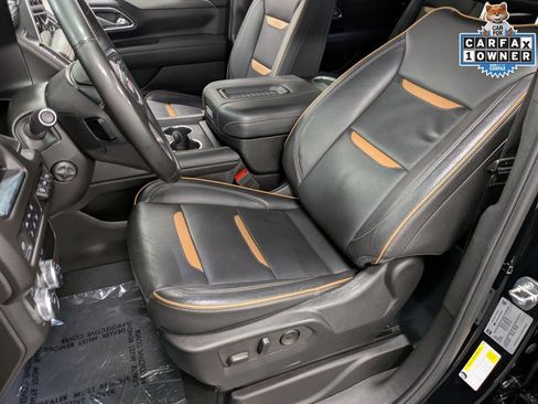 Used 2024 GMC Yukon AT4 w/ Technology Package AWD/4WD image 12