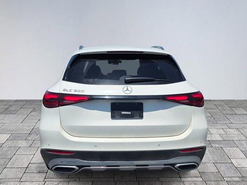 Certified 2025 Mercedes-Benz GLC 300 image 6