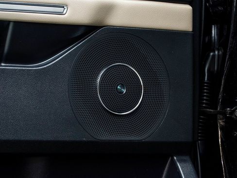 Used 2024 Ford Expedition Limited image 33