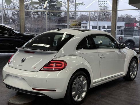 Used 2018 Volkswagen Beetle 2.0T SE image 9