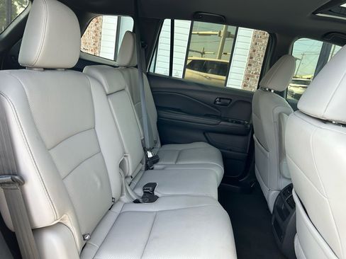 Used 2023 Honda Passport EX-L image 34