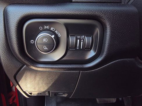 Used 2021 RAM 3500 Laramie image 13