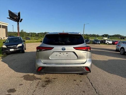 Used 2020 Toyota Highlander LE AWD/4WD image 50