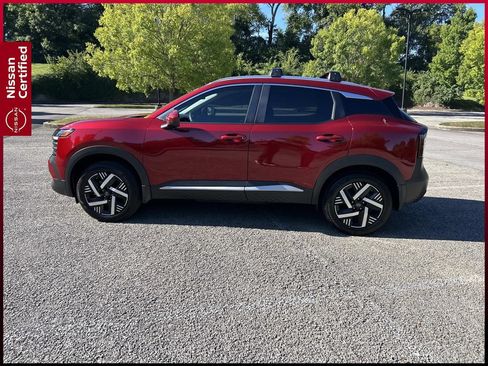 Certified 2025 Nissan Kicks SV w/ SV Premium Package FWD image 4