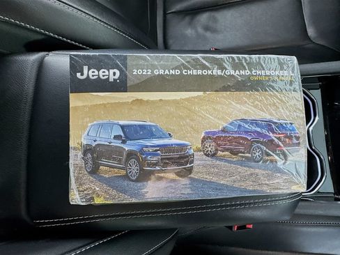 Used 2022 Jeep Grand Cherokee L Limited w/ Trailer Tow Group (B) AWD/4WD image 35