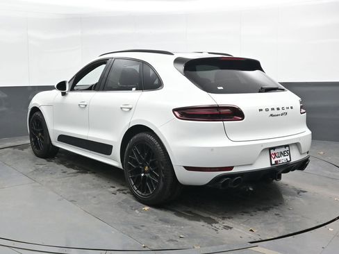 Used 2018 Porsche Macan GTS w/ Premium Package Plus image 9