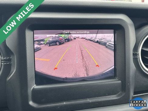 Certified 2020 Jeep Wrangler Unlimited Sahara w/ LED Lighting Group image 29