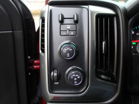 Used 2018 Chevrolet Silverado 1500 LT w/ All Star Edition image 12