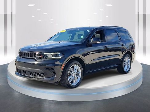Used 2024 Dodge Durango GT image 3