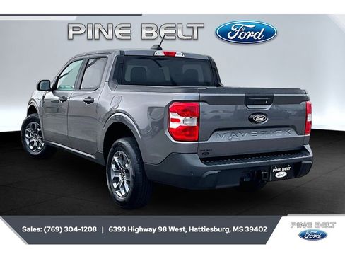 Used 2025 Ford Maverick XLT FWD image 2