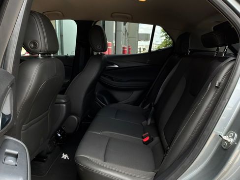 Used 2025 Buick Encore GX Preferred FWD image 11