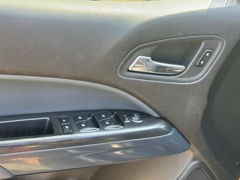 Used 2016 Chevrolet Colorado Z71 AWD/4WD image 25