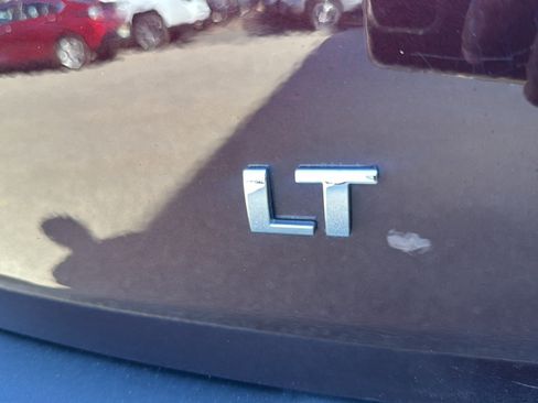 Used 2023 Chevrolet Traverse LT AWD/4WD image 50