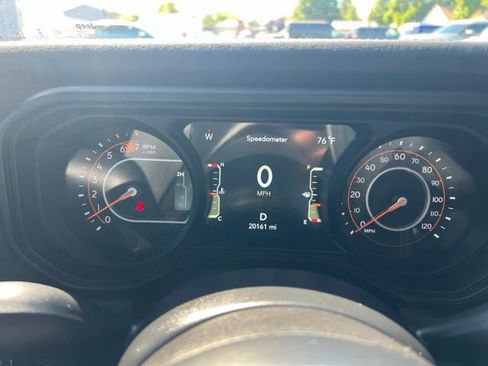 Used 2025 Jeep Wrangler Unlimited Rubicon w/ XTREMEE 35" Tire Package AWD/4WD image 19