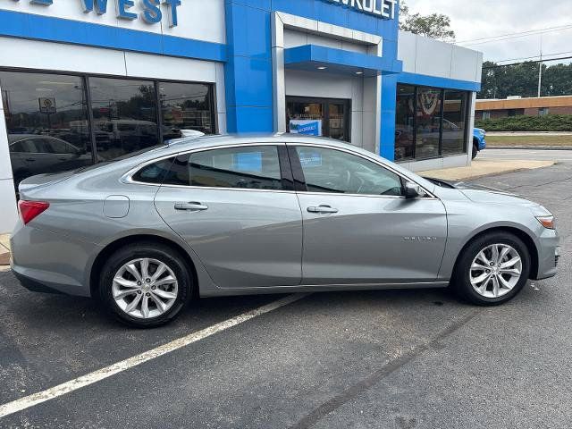 Used 2025 Chevrolet Malibu LT FWD image 4