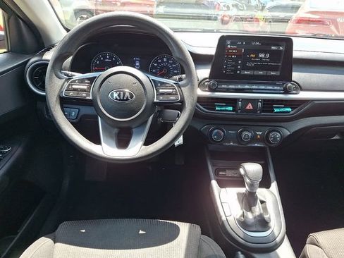 Used 2020 Kia Forte LXS FWD image 11