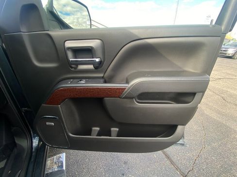 Used 2018 GMC Sierra 1500 SLT w/ Enhanced Driver Alert Package image 11