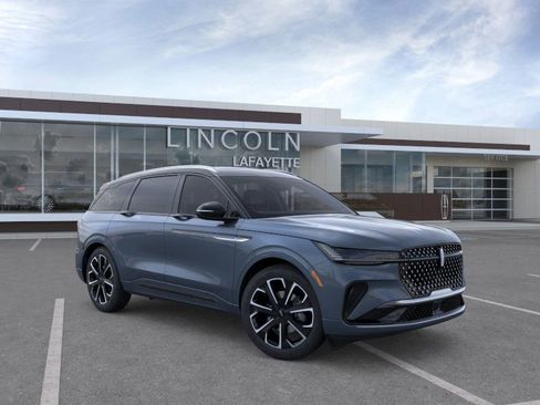 New 2026 Lincoln Nautilus Reserve image 7