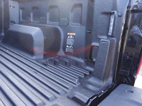 Used 2024 Chevrolet Silverado 1500 LT image 26