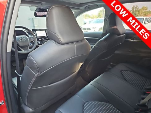 Used 2023 Toyota Camry SE image 16