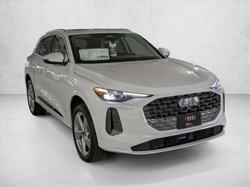 New 2025 Audi Q5 Premium Plus image 6