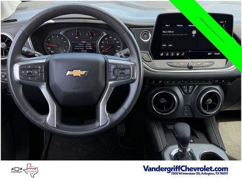 Certified 2023 Chevrolet Blazer LT w/ Convenience Package FWD image 11