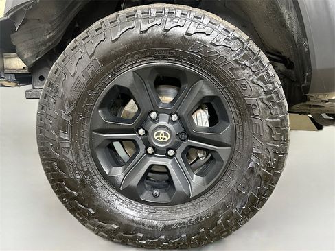 Used 2019 Toyota Tacoma TRD Off-Road image 35