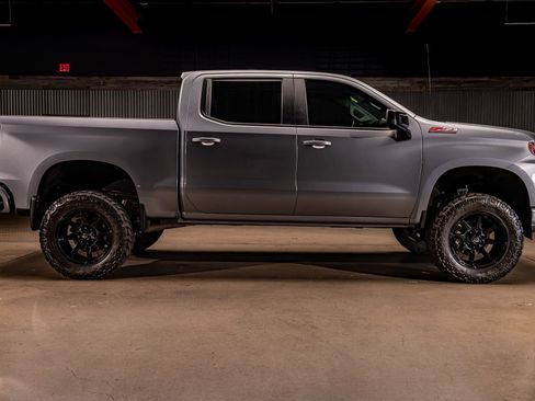 Used 2021 Chevrolet Silverado 1500 RST image 10