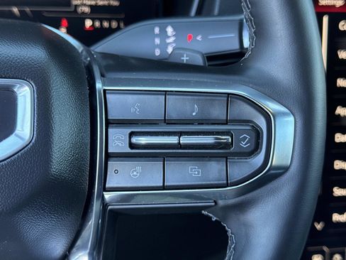 Used 2025 GMC Terrain Elevation image 12