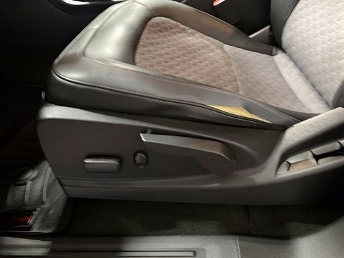 Used 2016 Chevrolet Colorado Z71 AWD/4WD image 10
