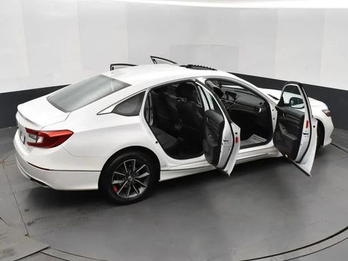 Used 2022 Honda Accord EX-L image 6