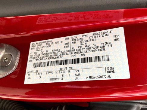 Used 2025 Ford Escape Active FWD image 33