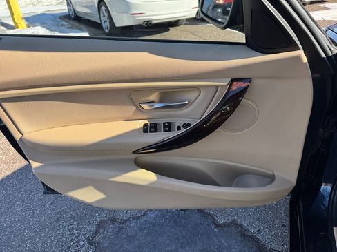 Used 2014 BMW 320i xDrive 4dr Sdn 320i xDrive AWD image 19