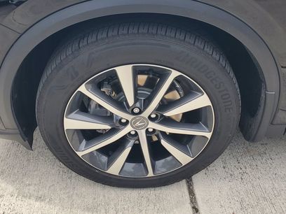 Used 2025 Acura MDX w/ Technology Package