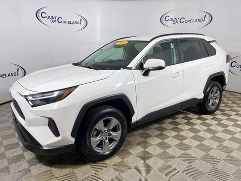 Used 2024 Toyota RAV4 XLE FWD image 3
