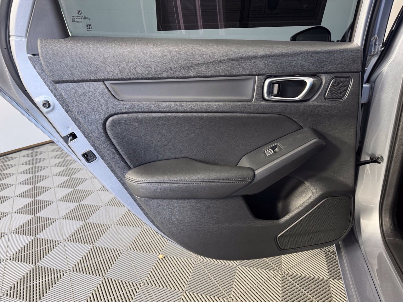 Used 2026 Acura Integra FWD image 25