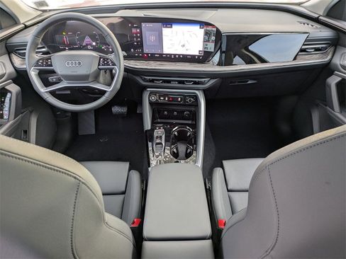 New 2025 Audi Q5 2.0T Premium Plus image 17
