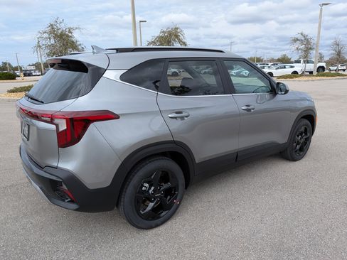 New 2026 Kia Seltos EX FWD image 5