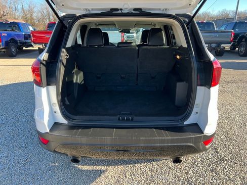 Used 2019 Ford Escape SE image 17