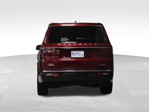 Used 2022 Jeep Wagoneer Series III w/ Premium Group I image 8