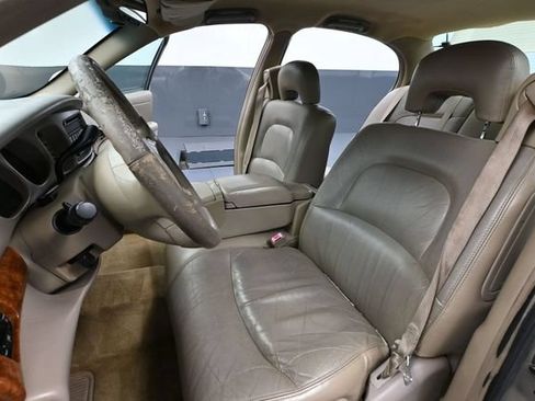 Used 2002 Buick Le Sabre Limited FWD image 26