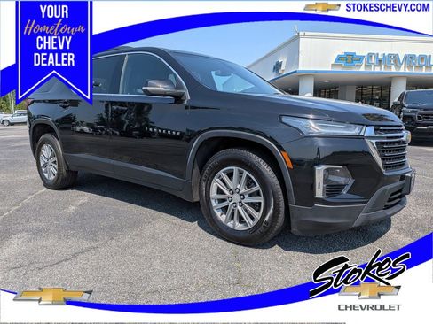 Used 2023 Chevrolet Traverse LT AWD/4WD image 1