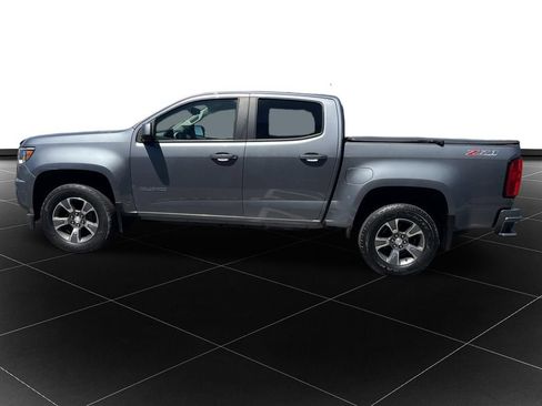 Used 2019 Chevrolet Colorado Z71 AWD/4WD image 2