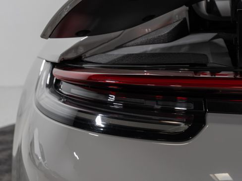 Used 2020 Porsche 911 Carrera 4S AWD/4WD image 24