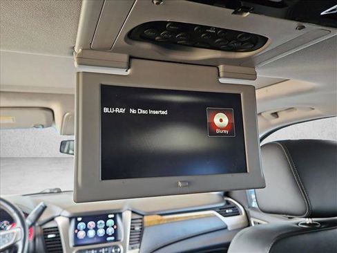 Used 2016 GMC Yukon XL Denali w/ Open Road Package AWD/4WD image 18