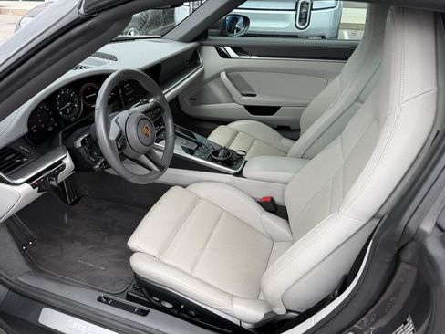 Used 2021 Porsche 911 AWD/4WD image 11