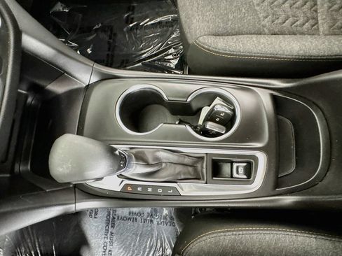 Used 2022 Chevrolet Equinox LT FWD image 13