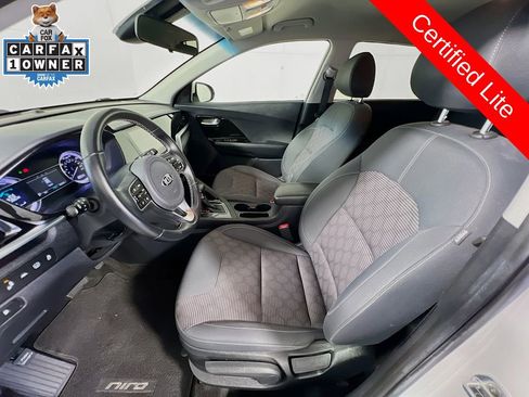 Certified 2020 Kia Niro LXS FWD image 20